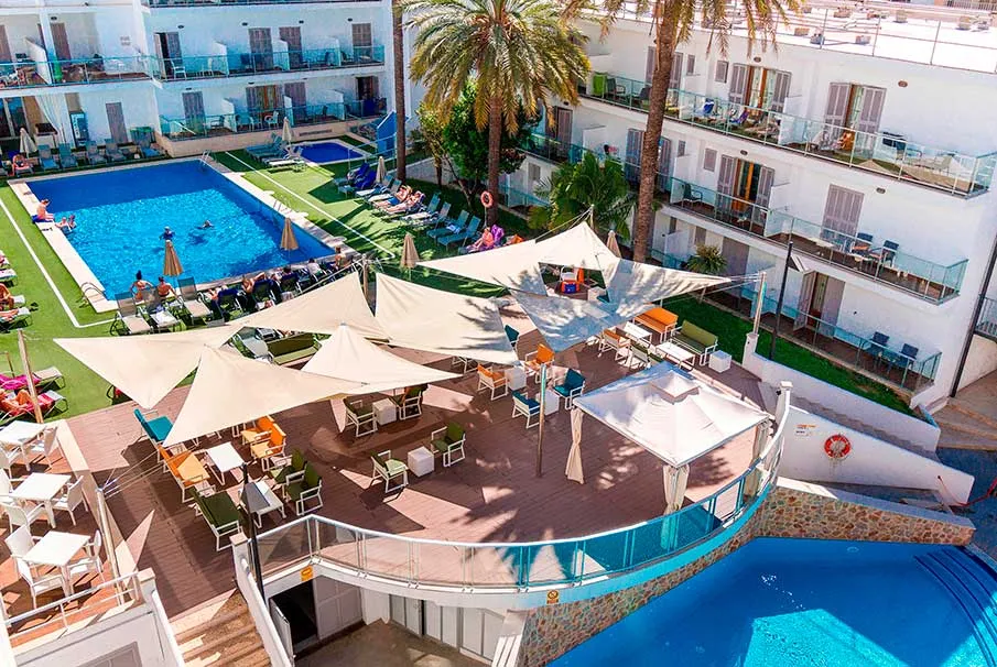 vistas piscina eix alcudia hotel