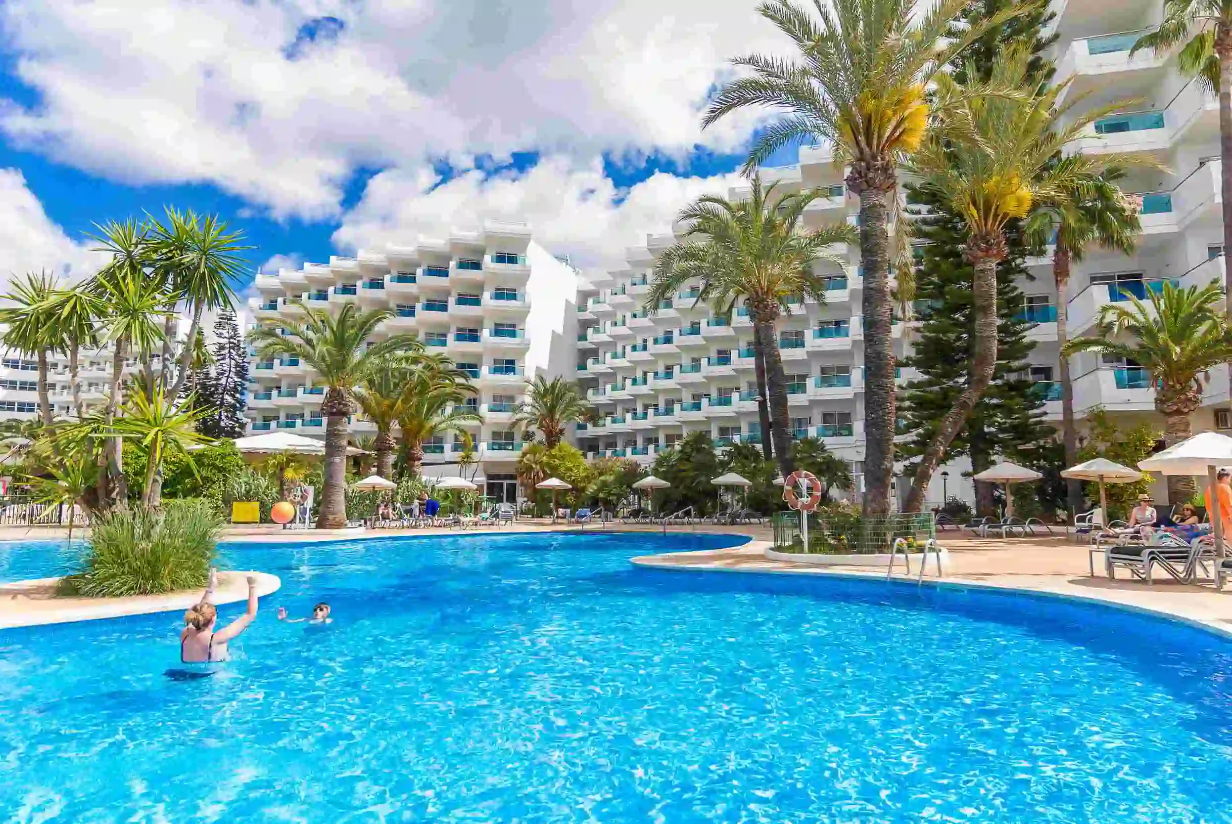 Entretenimiento piscinas Eix Lagotel Holiday Resort
